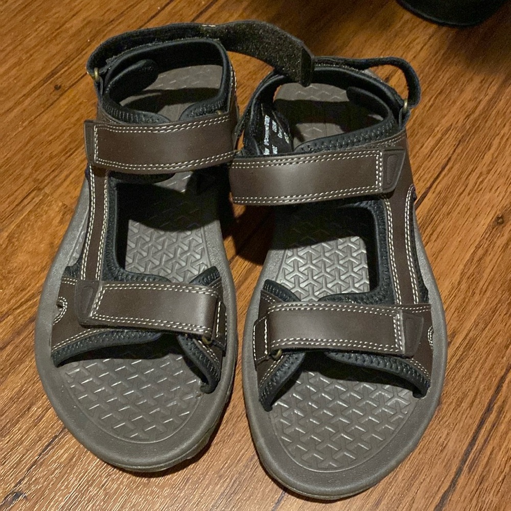 Eddie Bauer Holman Velcro Fisherman Sandals Size 9